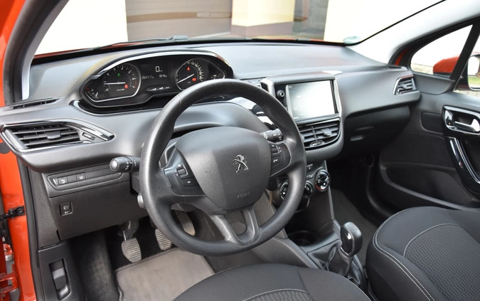Peugeot 208 cena 34900 przebieg: 54717, rok produkcji 2018 z Janów Lubelski małe 704